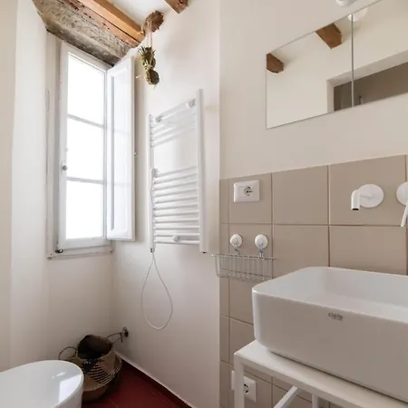 Charming Flat Near Uffizi *