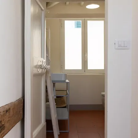 Hotel apartamentowy Charming Flat Near Uffizi *