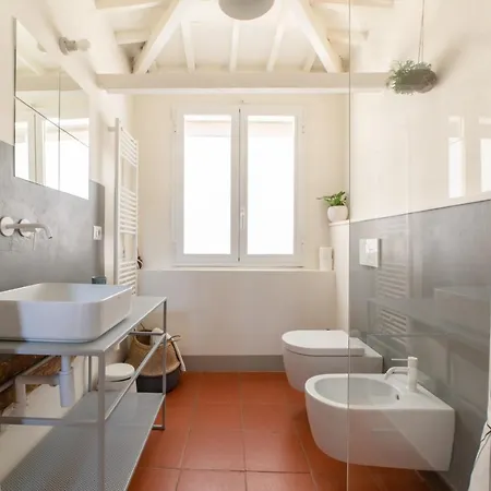 Charming Flat Near Uffizi * Florencja